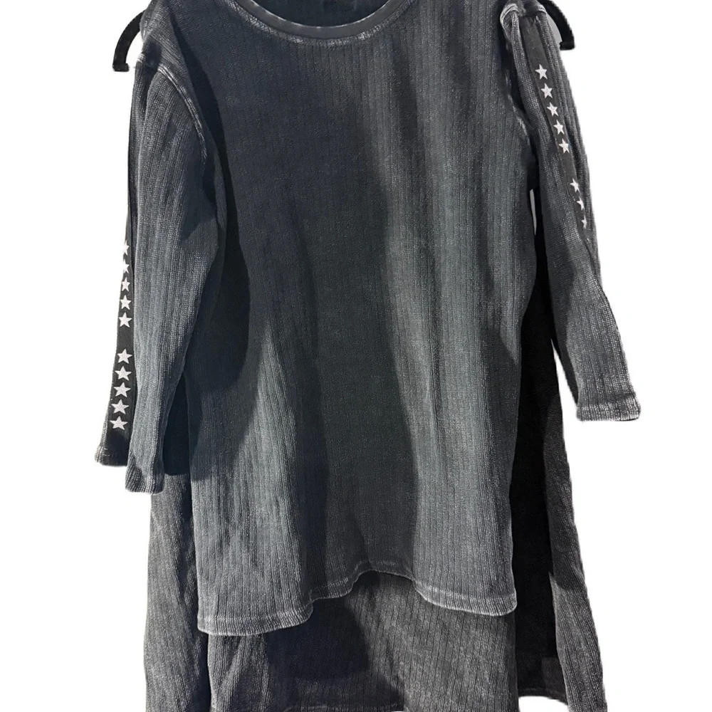 Five Star Black Gray 3/4 Sleeve Ribbed matching skirt with Star Accents set sz18
